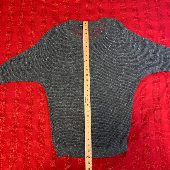 Express Silver & Gray Knit 3/4 Sleeve Scoop Neck Oversize Sweater, Size SP - Picture 6 of 8